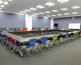 大きな会議室